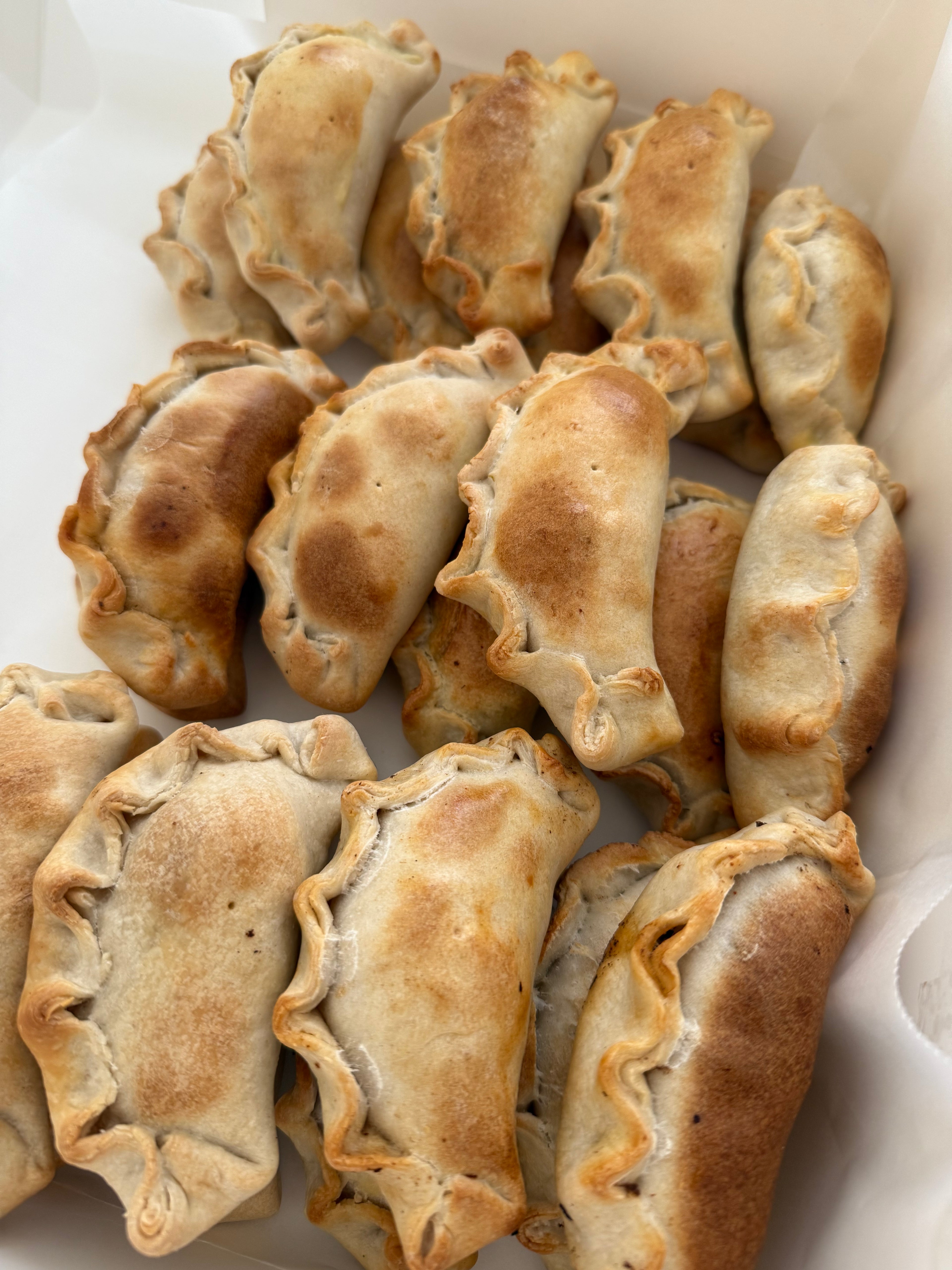 EMPANADA PINO (beef) coctel size - 25 UNITS
