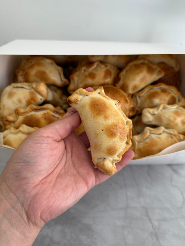 EMPANADA PINO (beef) coctel size - 50 UNITS*