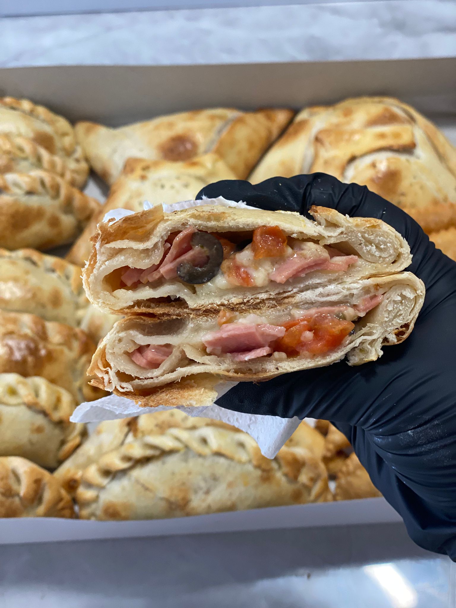 EMPANADA NAPOLITANA - 6 UNITS